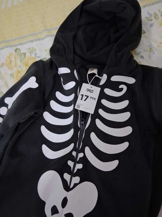 Fatos NOVOS Halloween esqueleto