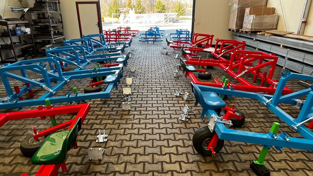 Maszyna do formowania zagonów i rozwijani folii , włókniny-producent