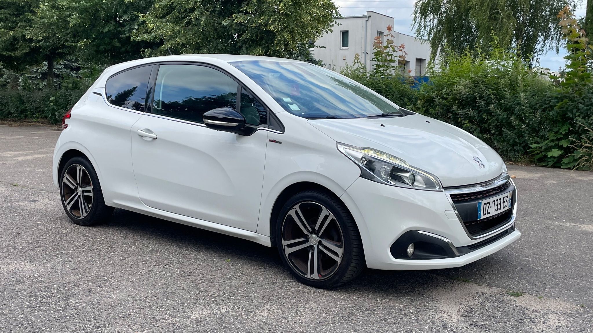 Peugeot 208 GT line
