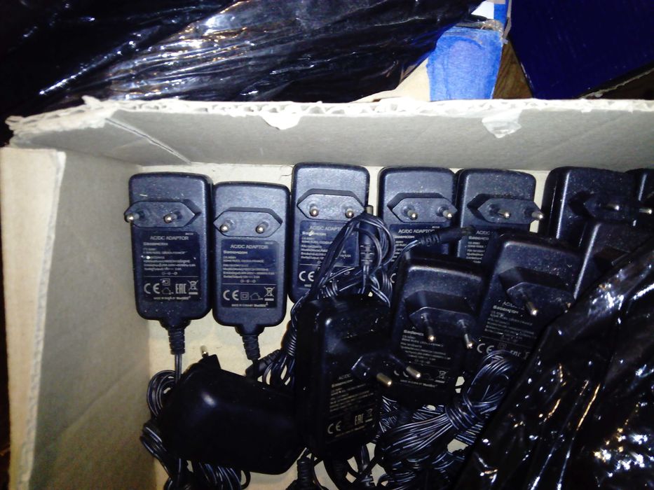 2x zasilacz  radio Makita DMR BMR