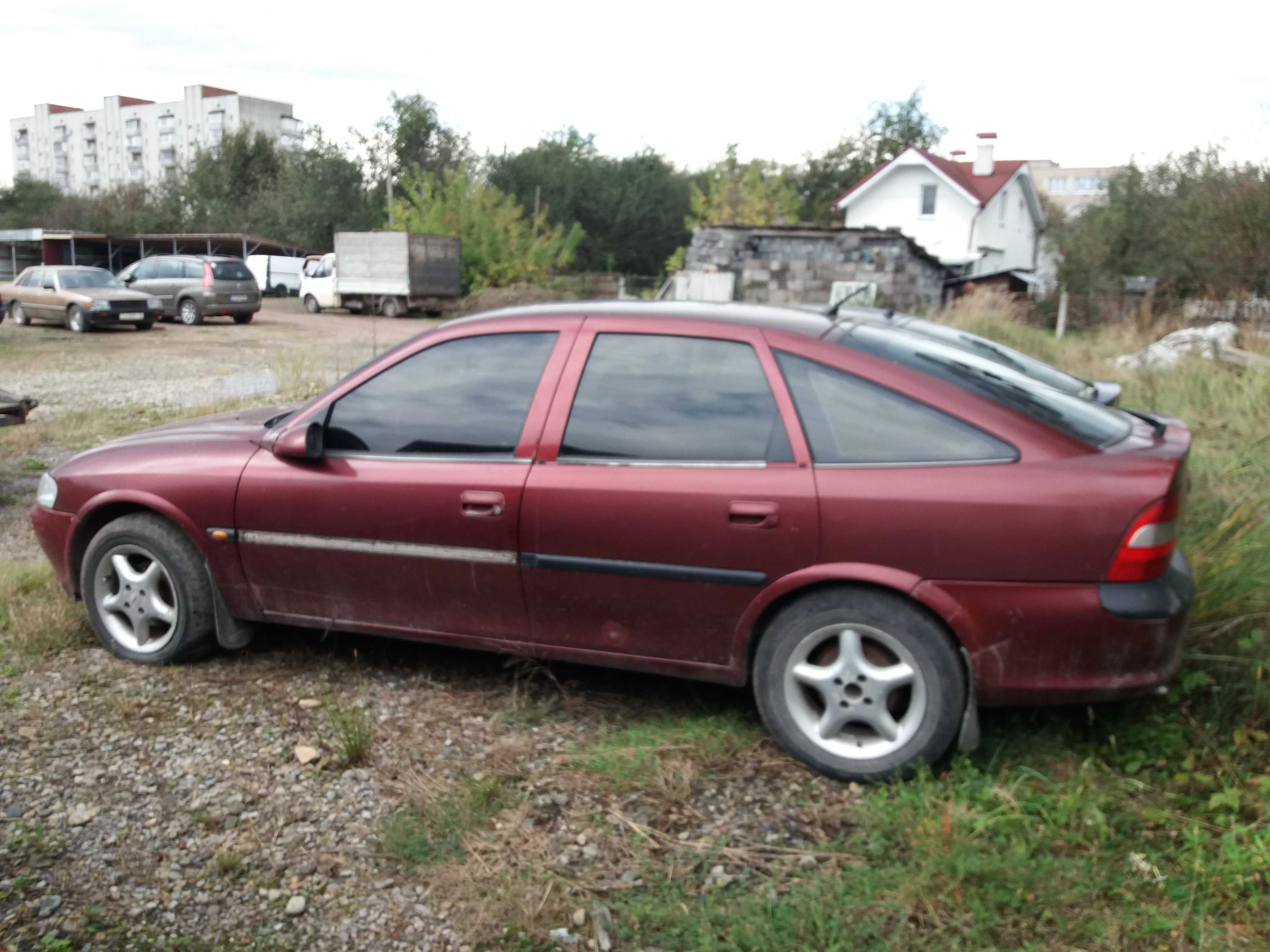 Opel Vectra B. по запчастям.