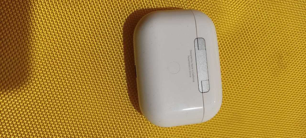 терміново Airpods Pro!