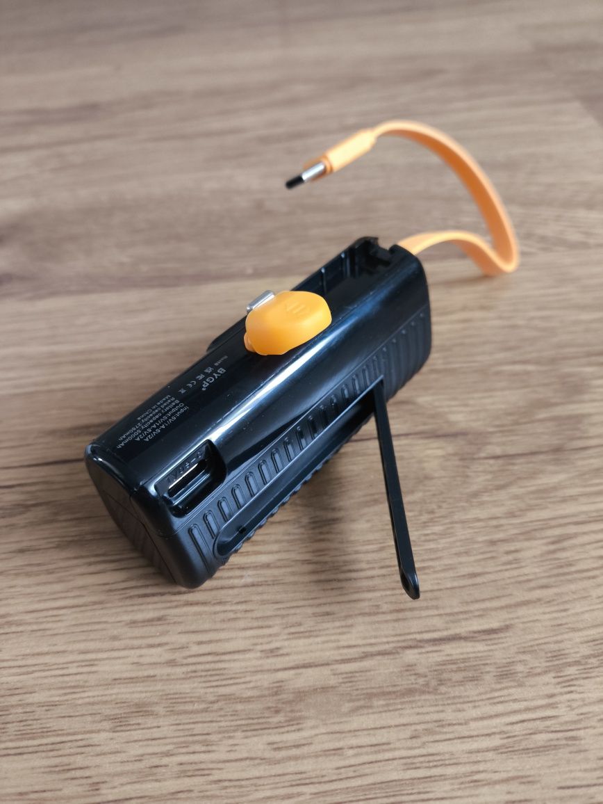 QGeeM Mini Power Bank 5000mAh