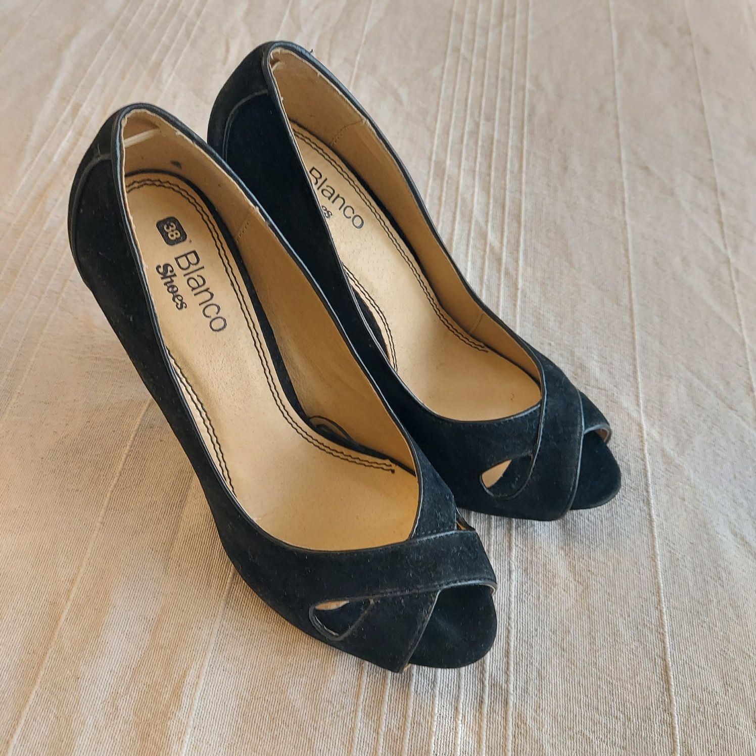Sapatos senhora tam 38