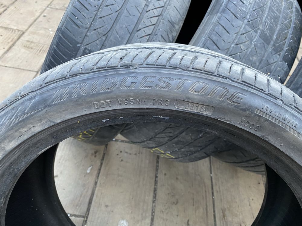 Продам резину Bridgestone R18 225/40