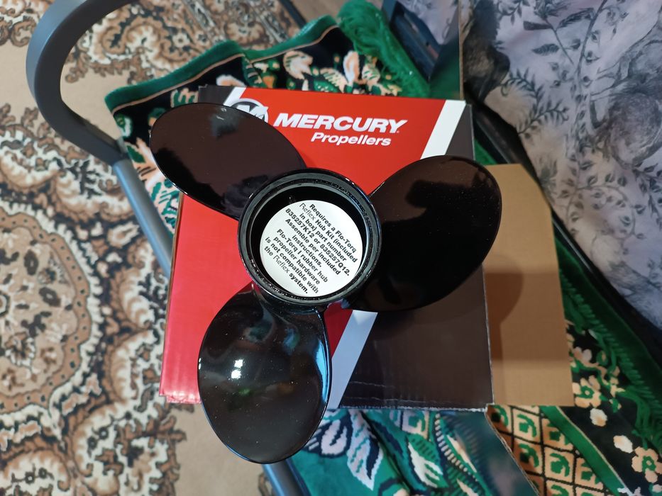 Гребний гвинт Mercury