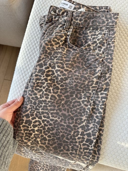 Джинсы Zara 34 размер ,как новые