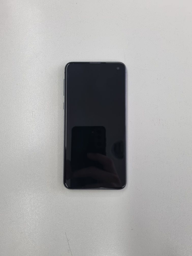 Samsung Galaxy S10e 128GB - Preto - Desbloqueado - Dual-SIM