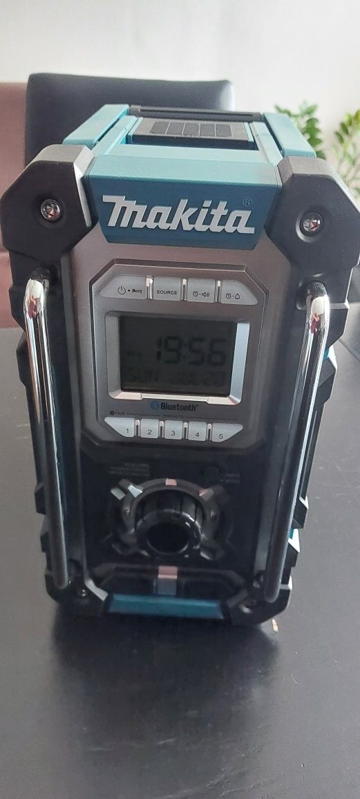 Radio MAKITA z bluetooth