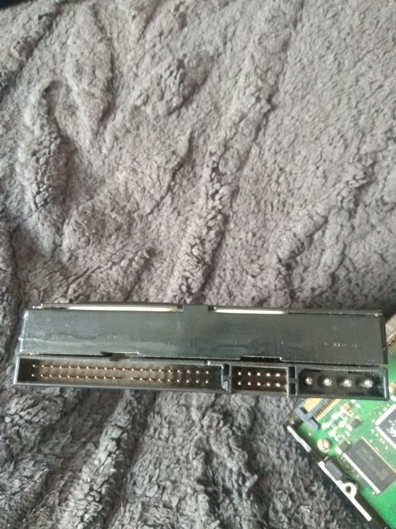 HDD диск вінчестер накопичувач
