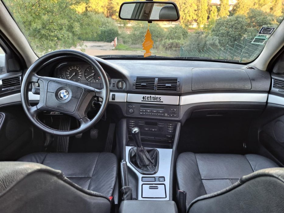Bmw 525 tds PACK M exterior caixa manual