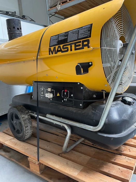 Nagrzewnica olejowa MASTER BV 290 E - 85 kW, z odprowadzaniem spalin