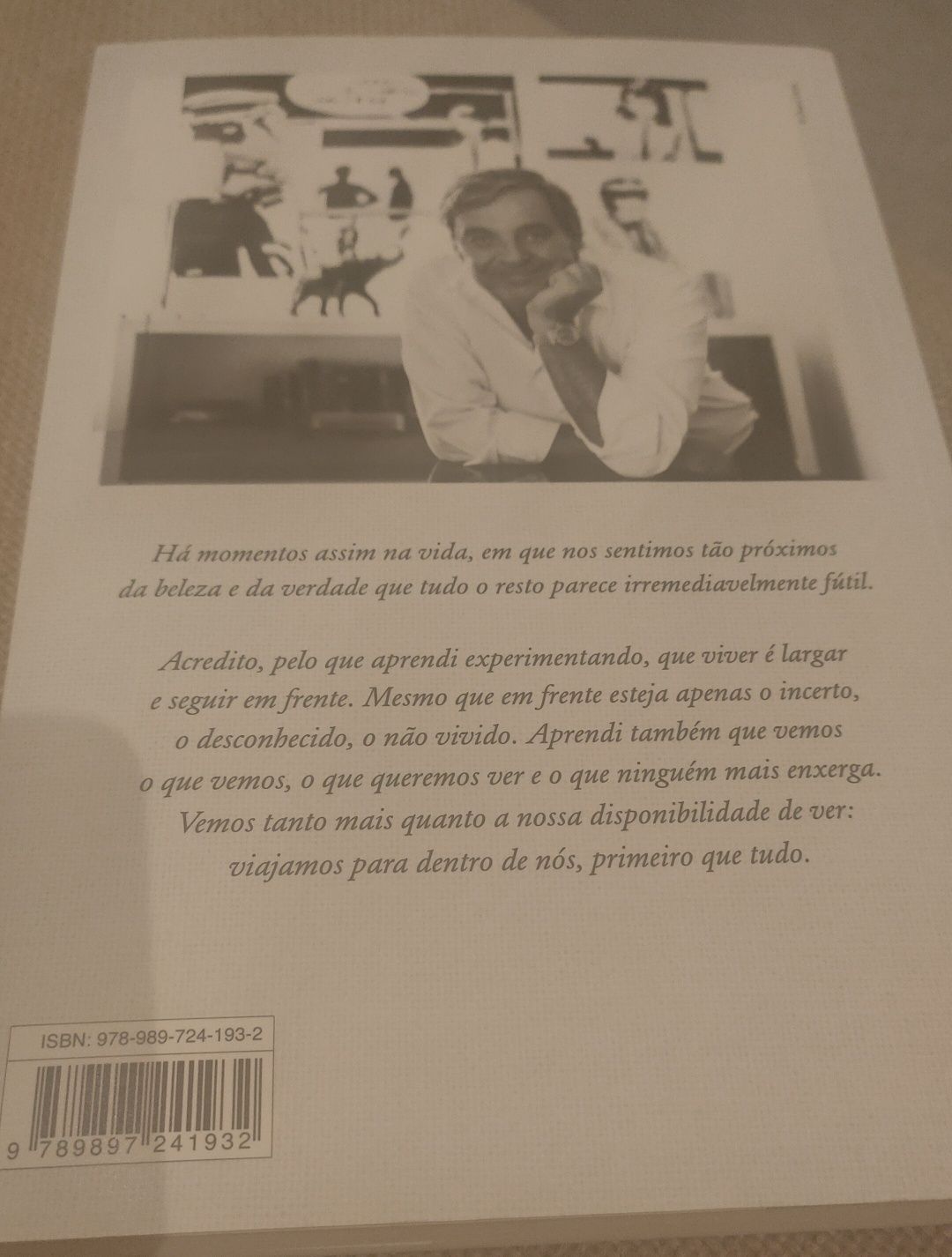 Livro de Miguel Sousa Tavares - Não de encontra o que não se procura