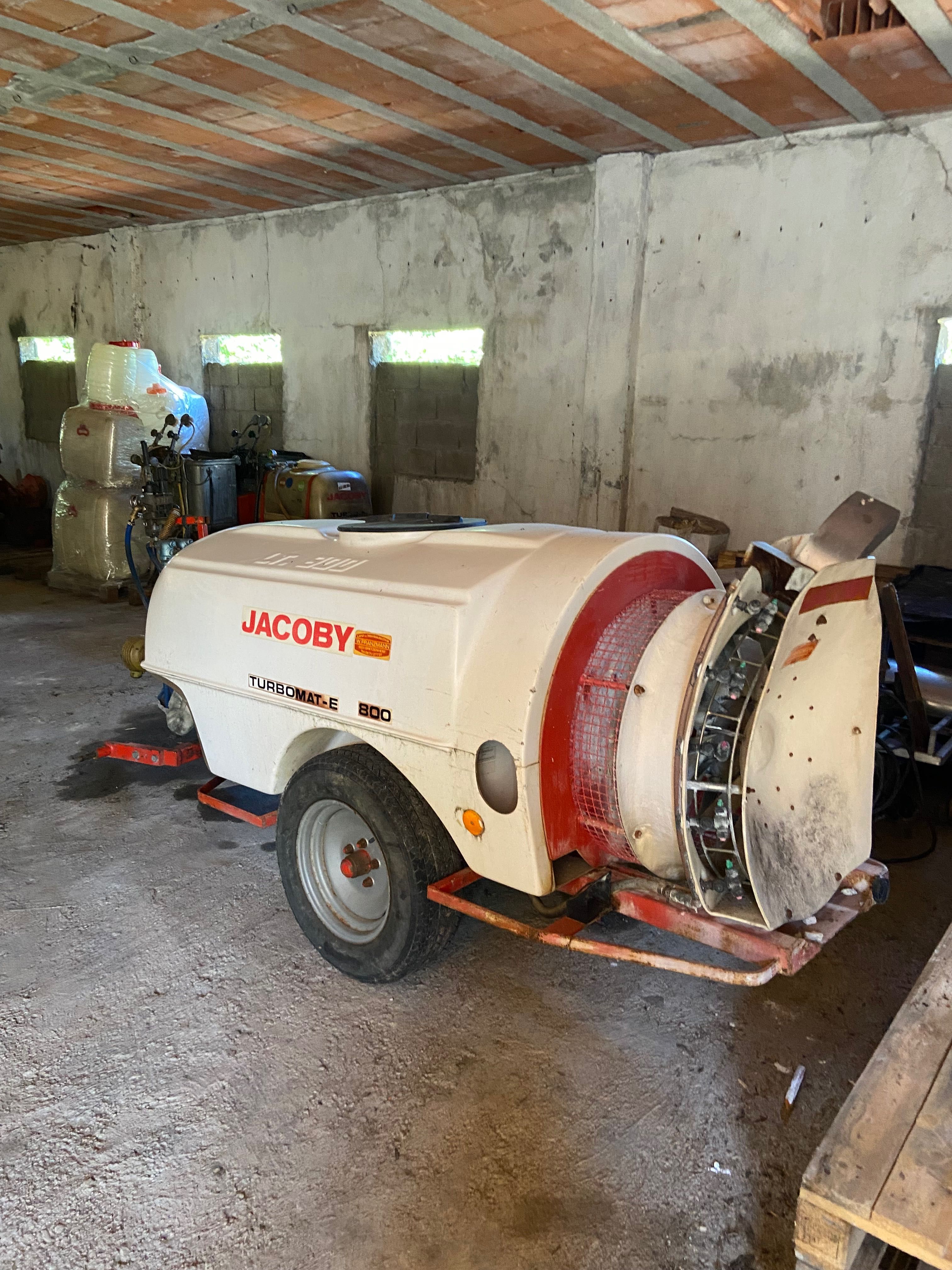 Pulverizador Rebocabel
