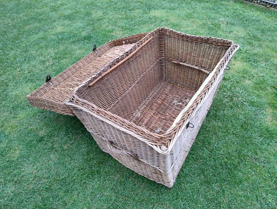 Skrzynia z wikliny