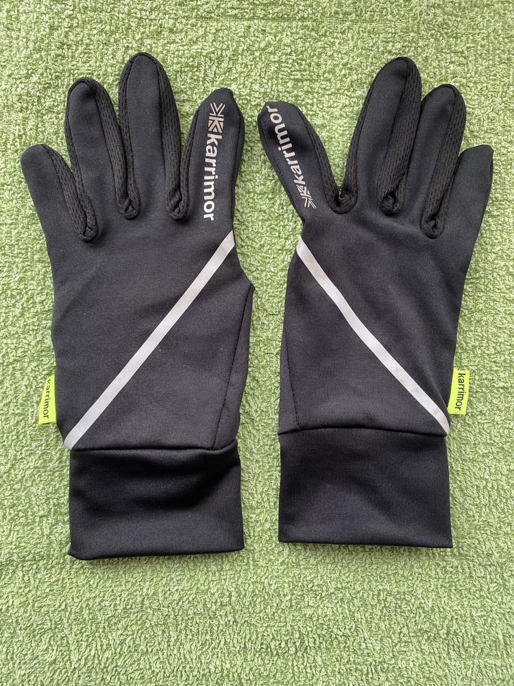 Продам спортивні перчатки karrimor