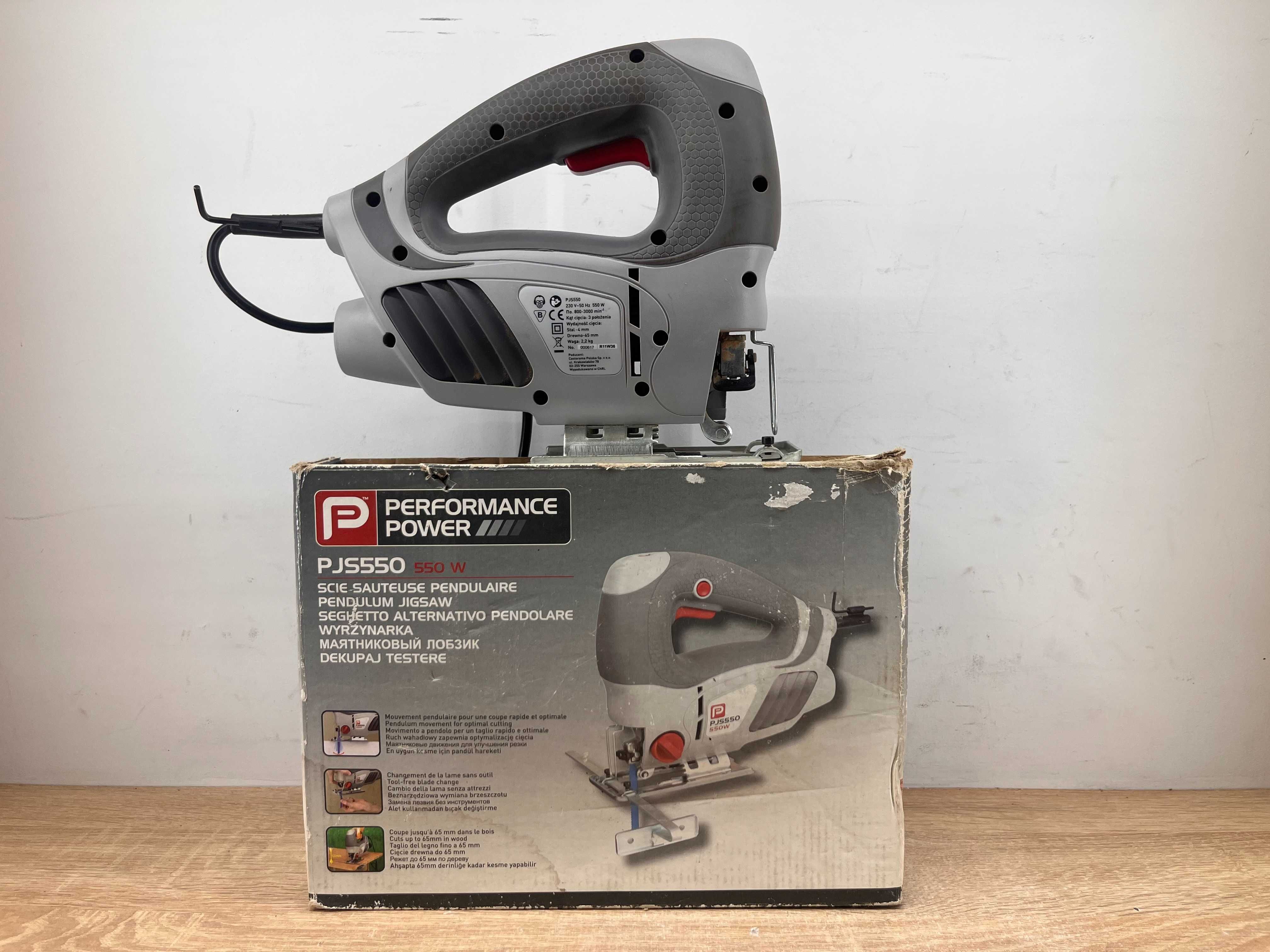 Wyrzynarka Performance Power 550 W zasilanie sieciowe