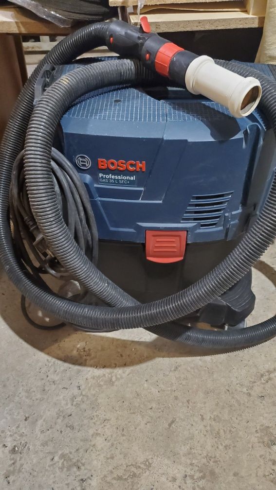 Строительный пылесос Bosh Caz 35L