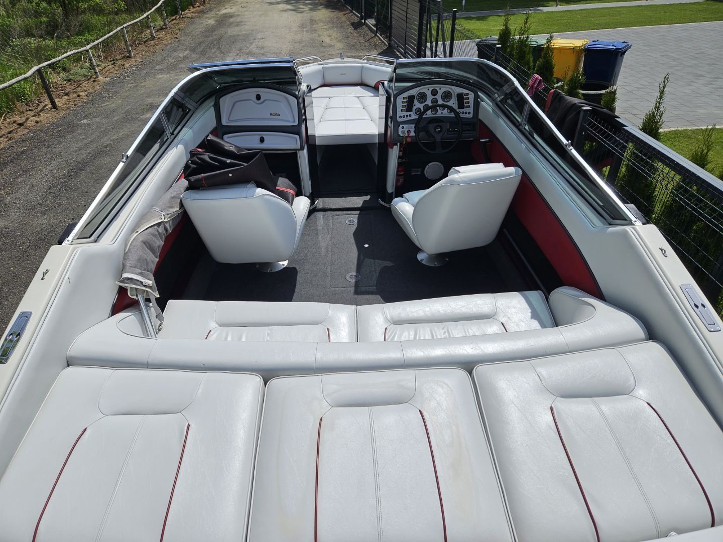Wynajem/Czarter/Rejs łodzią motorową 5.7 V8 Sulejów