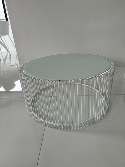 Stolik kawowy okrągły biały firma KARE