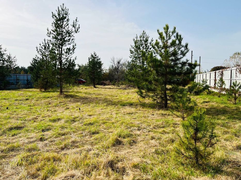 Продам участок в Обуховке закрытая территория лес река