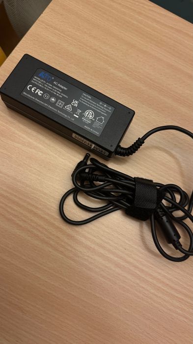 AC Adapter для ноутбуку