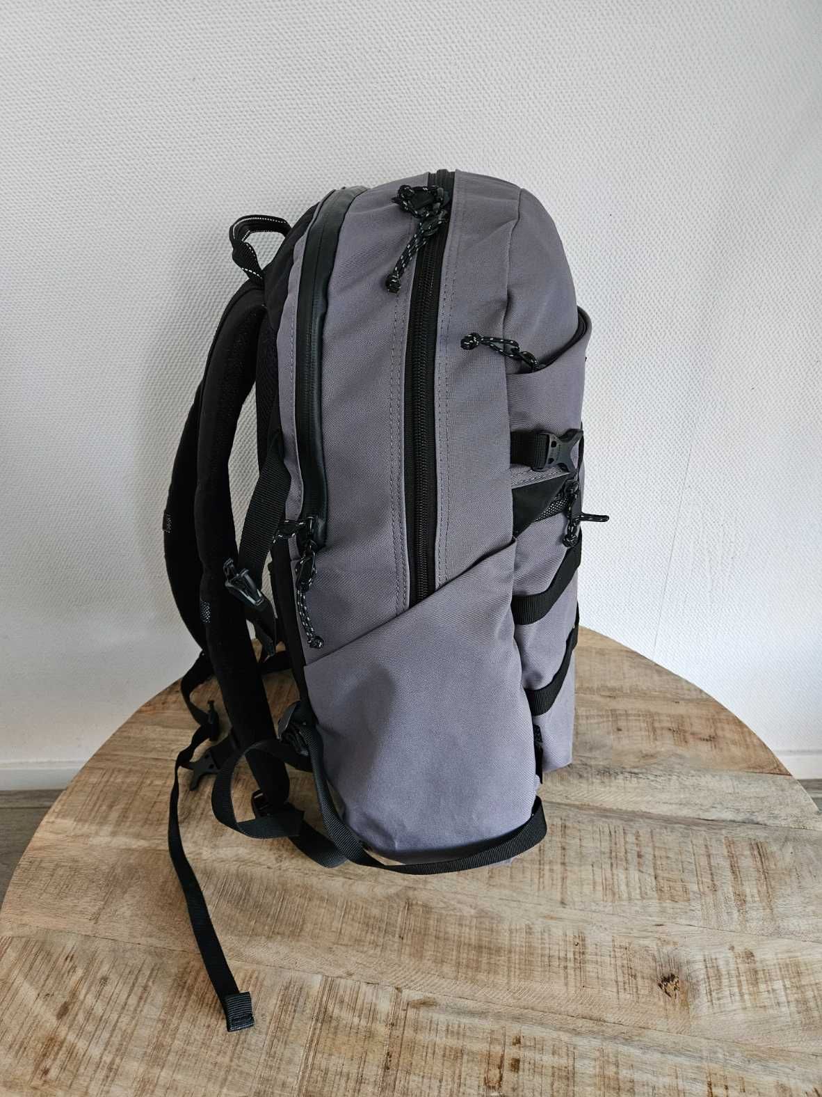 Ogio Alpha Convoy 320 Plecak miejski szary