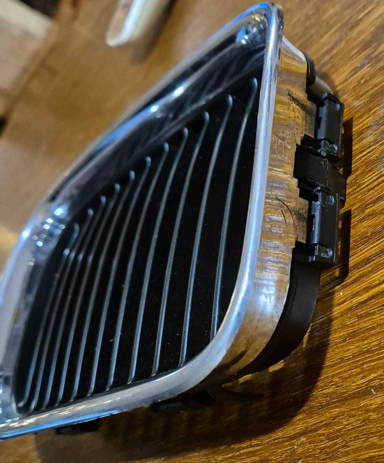 Grill Nerka Atrapa Bmw E 36 (90-99r.) Prawa Oryginalna