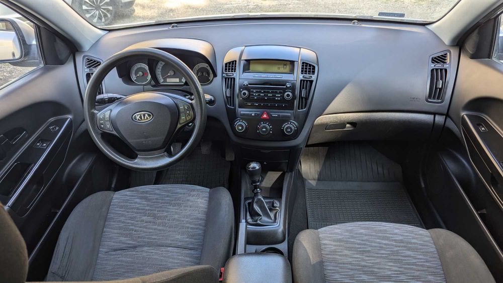 kia ceed 1,4 109KM klimatyzacja ładnie utrzymana