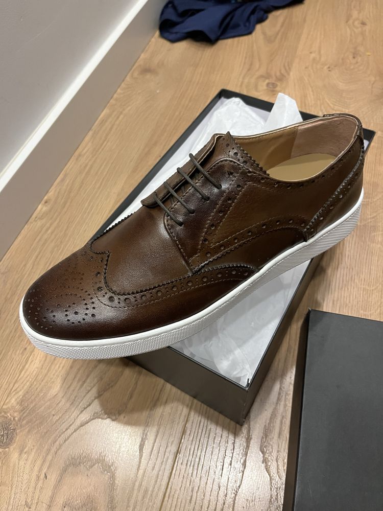 Sapatos novos nunero 44