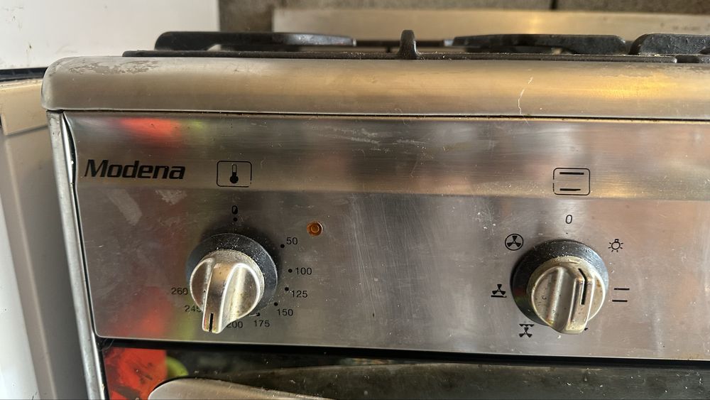 Кухонна плита Modena з витяжкою, 5 камфорна