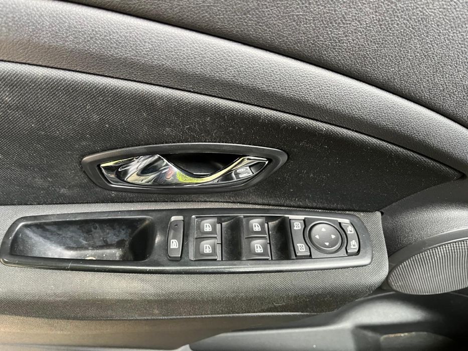 Vendo carro particular cor branco