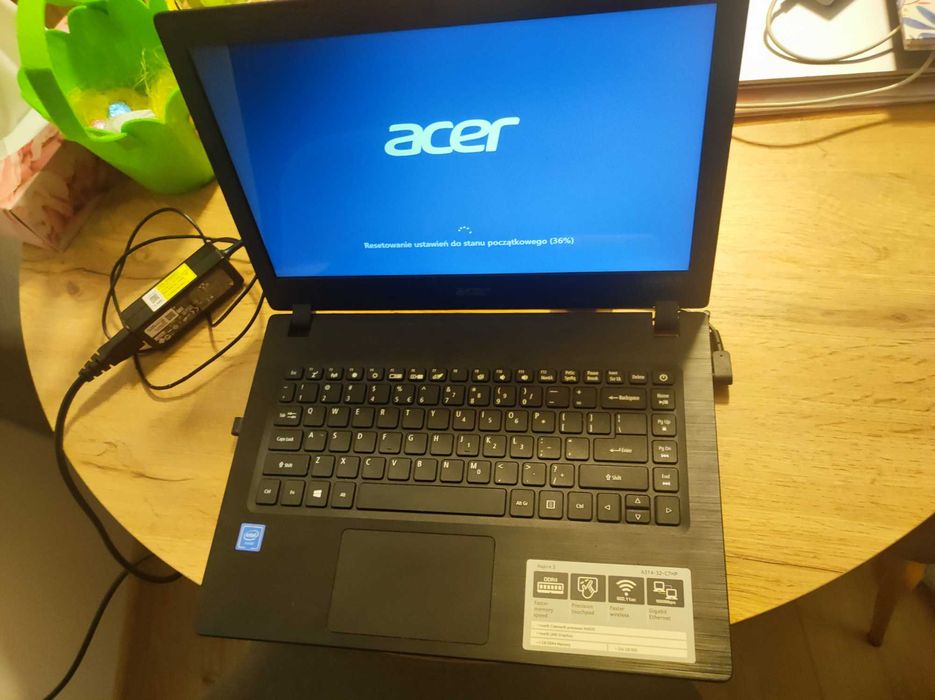 Laptop acer aspire3 a314-32-c7hp