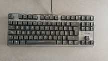 Teclado mecânico Krom Kernel TKL RGB