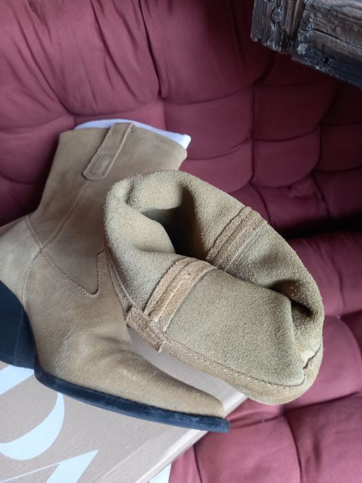 Жіночі чобітки, козаки, ZARA.