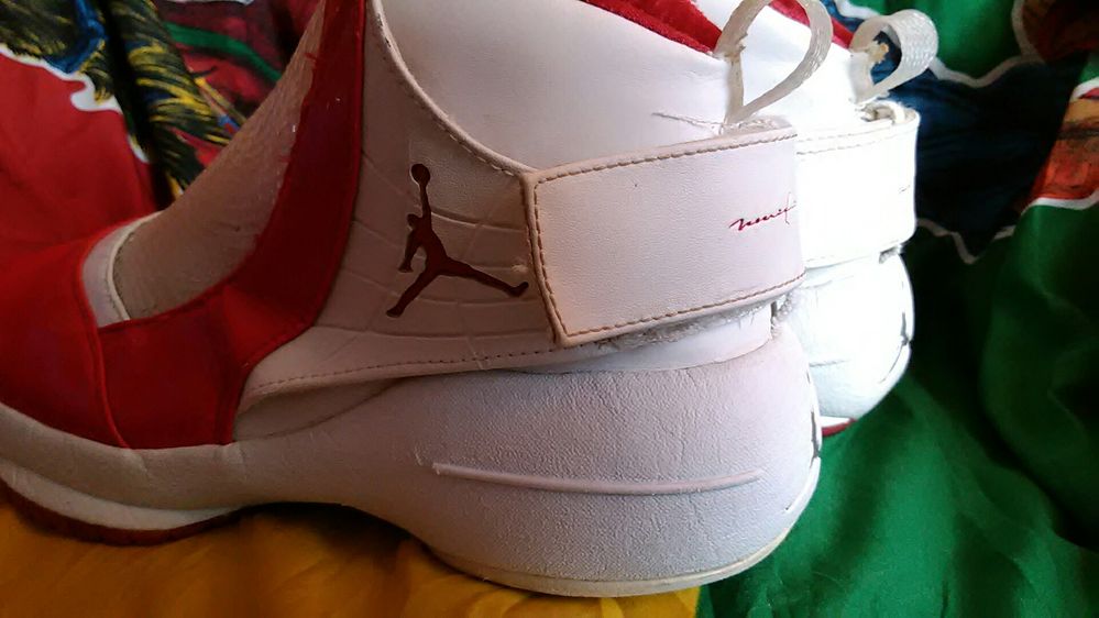 Jordan 19 og Midwest White Varsity Red mega obniżka