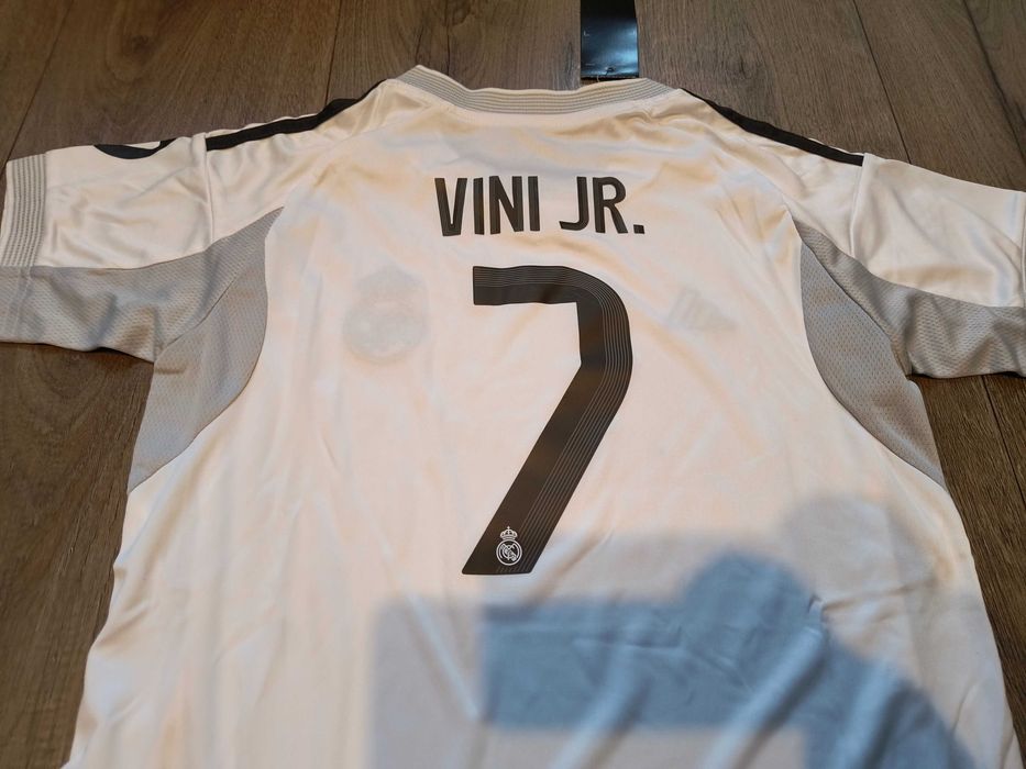 Komplet dla dzieci Real Madryt 25-26 Vini JR roz. 124-135 cm