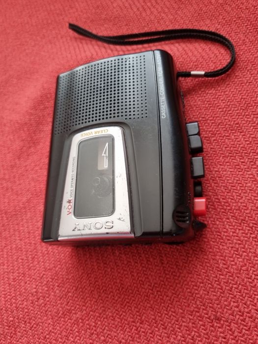 Magnetofon SONY gra nagrywa przewija STAN BD