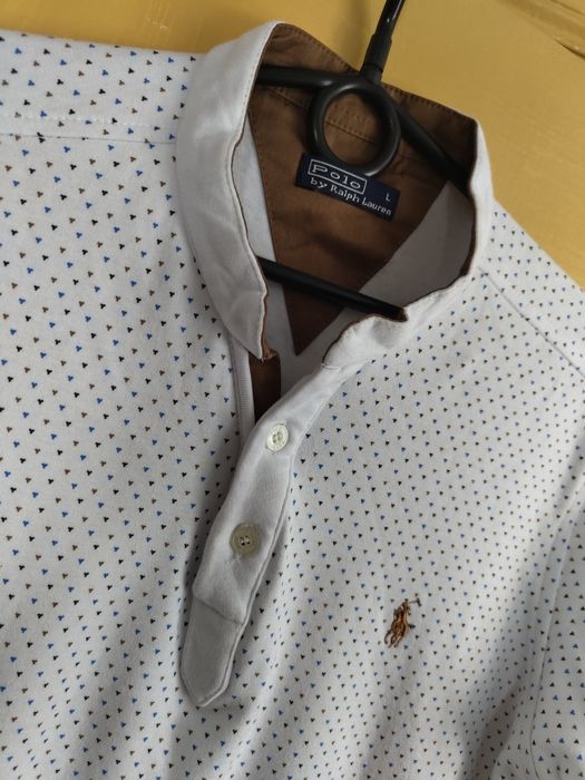 Sprzedam męski T-shirt.