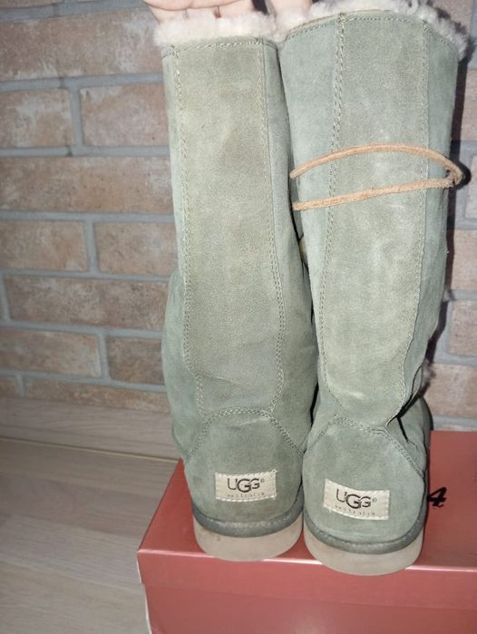 UGG caпоги.    .