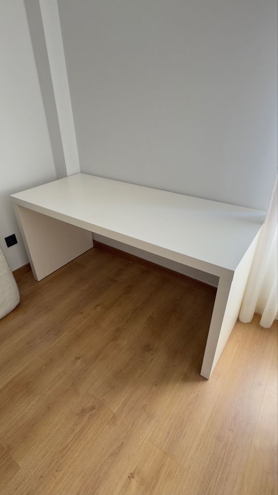 Secretaria mesa IKEA branca