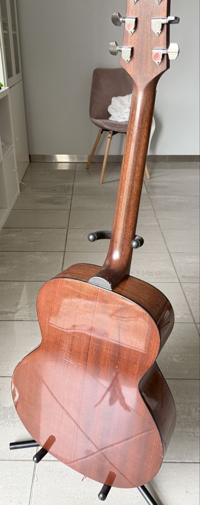 Takamine g220 + gratis stroik, stojak