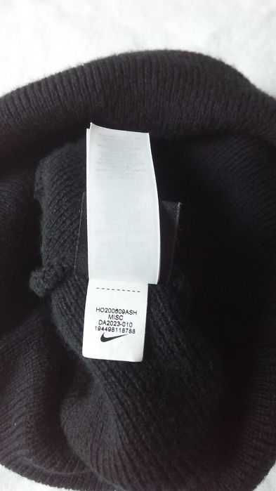 Продам шапку Nike.