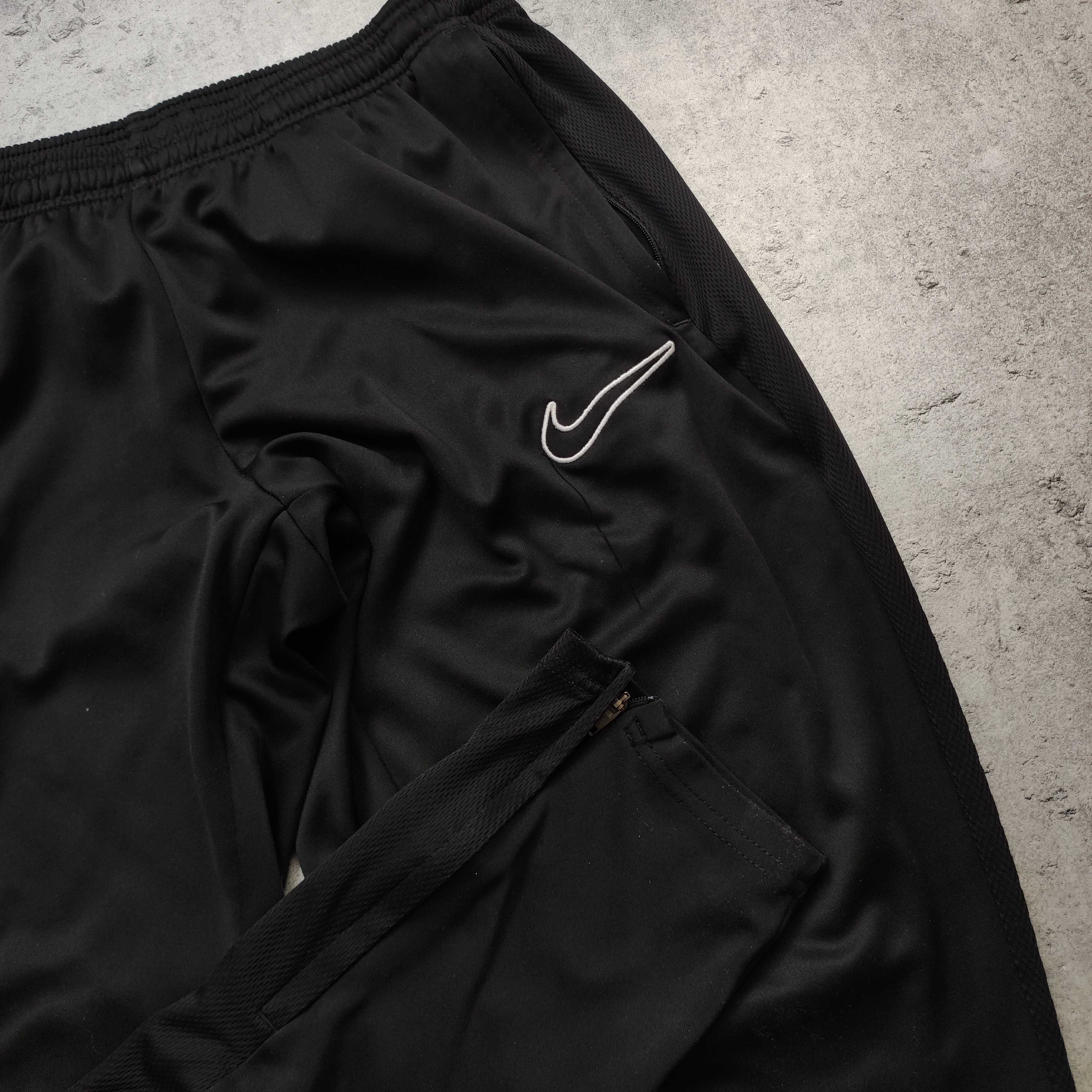 MĘSKIE Dresy Sportowe Joggery Trening Śliskie Nike Dri-Fit Football