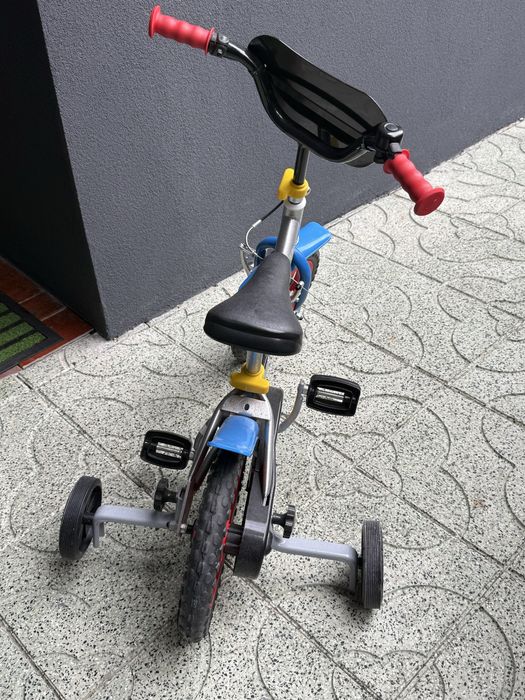 Bicicleta com rodinhas