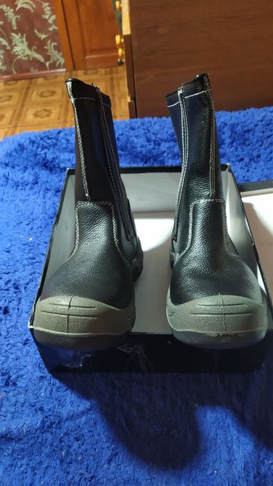 Сапожки зимні робочі.