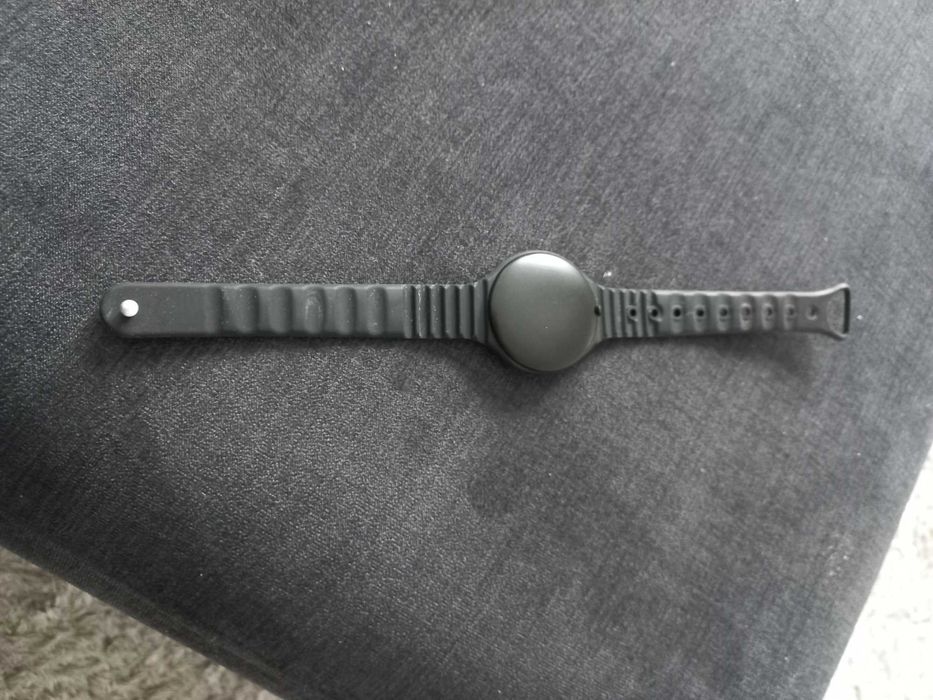Vendo smart bracelet como novo em caixa