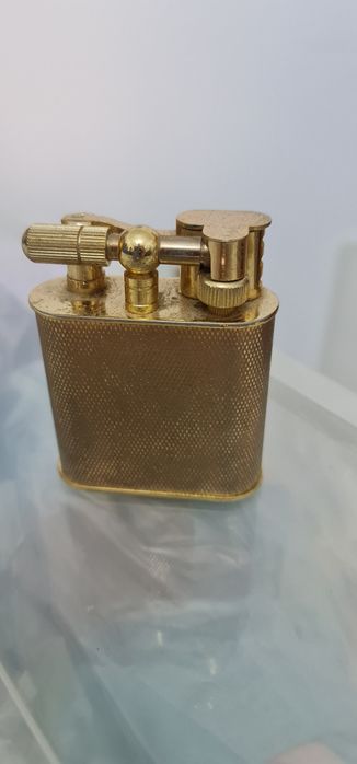 Isqueiro  Dourado a Gás