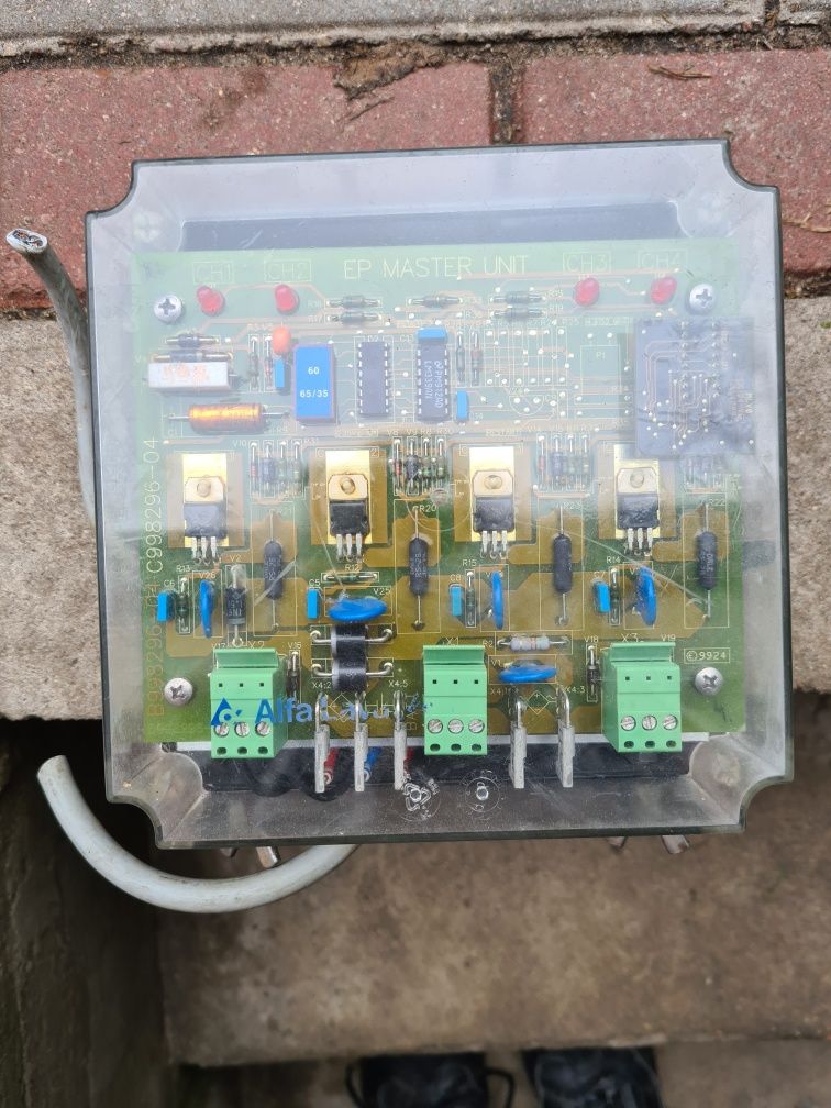 Skrzynka zasilająca elektryczna do pulsatorów Alfa Laval / De Laval