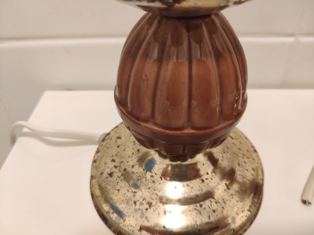 Dois candeeiros vintage, em cerâmica e metal, para restaurar